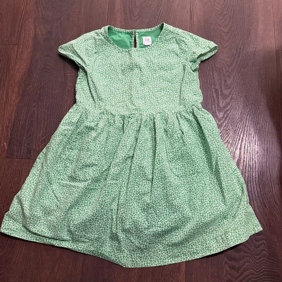 GAP Other - Baby Gap Green Floral Girls 5T 5 years Dress with pockets